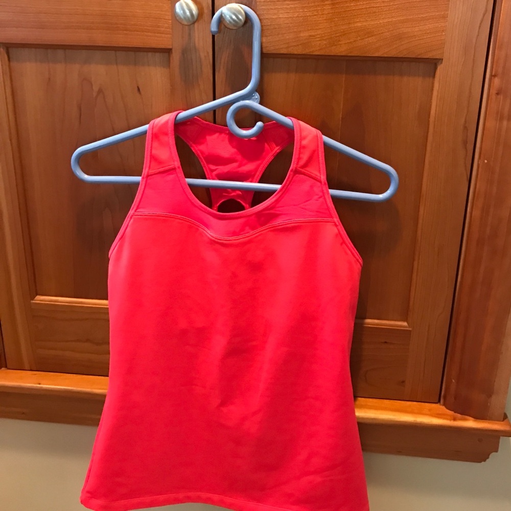 Athleta Spiral Support Top